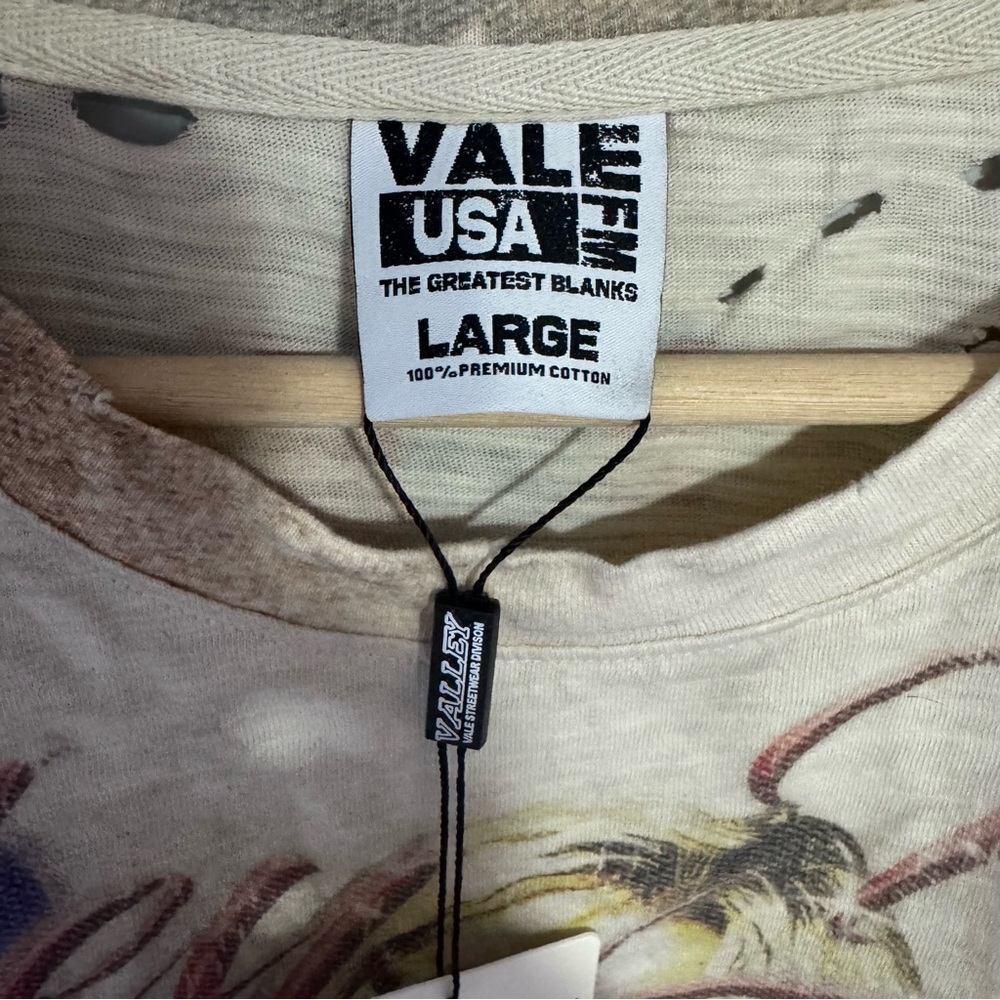Vale T-Shirt - Picture 3 of 9